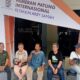 Para kurator dan peserta Pameran Patung Internasional 95 tahun Arby Samah di Taman Budaya Sumbar saat memberikan info terkait pameran. (dok. Radarsumbar)
