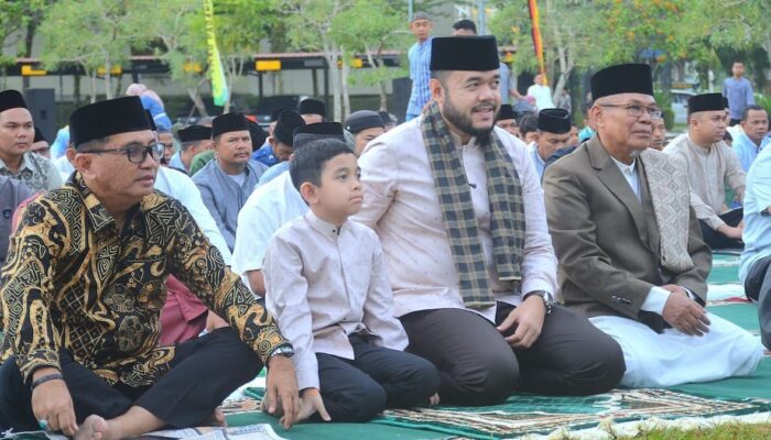 Pemko Padang Gelar Salat Idul Adha di Lapangan Apeksi Balaikota, Diikuti Ribuan Warga