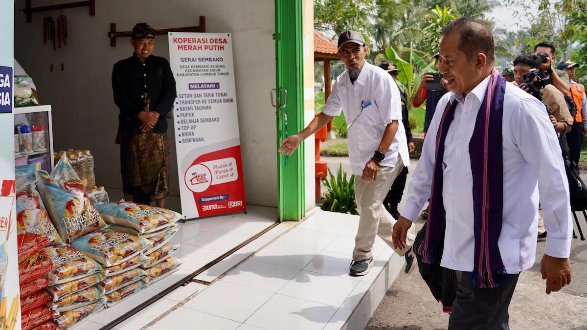 Wamenkop Ferry Juliantono dan Deputi Bidang Materi Komunikasi dan Informasi Kantor Komunikasi Kepresidenan, M Isra Ramli menghadiri dialog Percepatan Pembentukan Koperasi Desa Merah Putih di NTB. (Foto: PCO)