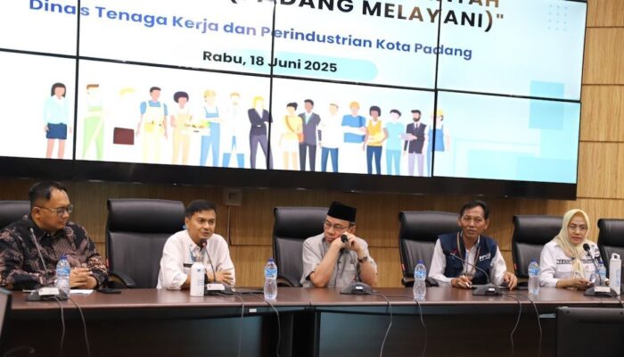 Wawako Padang Hadir Sosialisasikan Program Padang Melayani untuk Para Pencaker