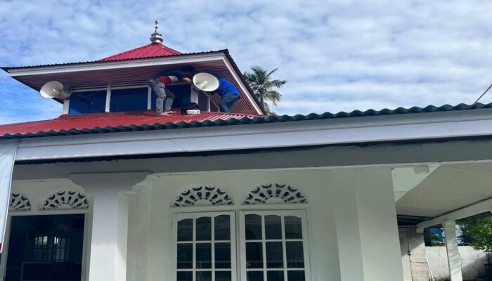 Tunaikan Janji, Andre Rosiade Pasang Pengeras Suara dan AC di Mushalla Nurul Jadid Koto Tangah