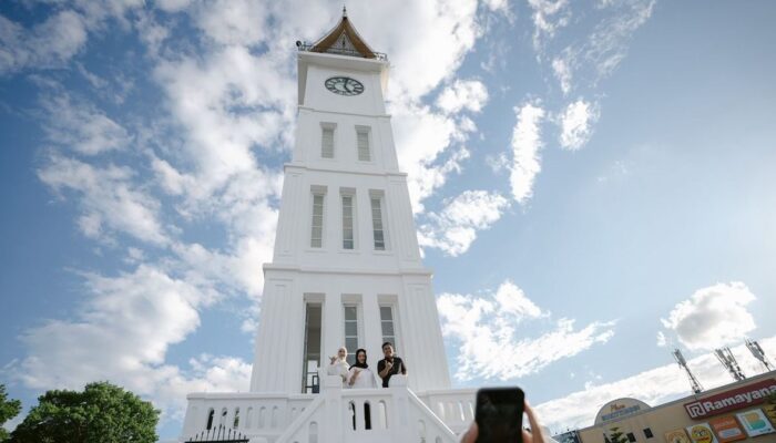 Jam Gadang dan Angka Romawi IIII jadi Perhatian dalam Kunjungan Komisi IV DPR RI