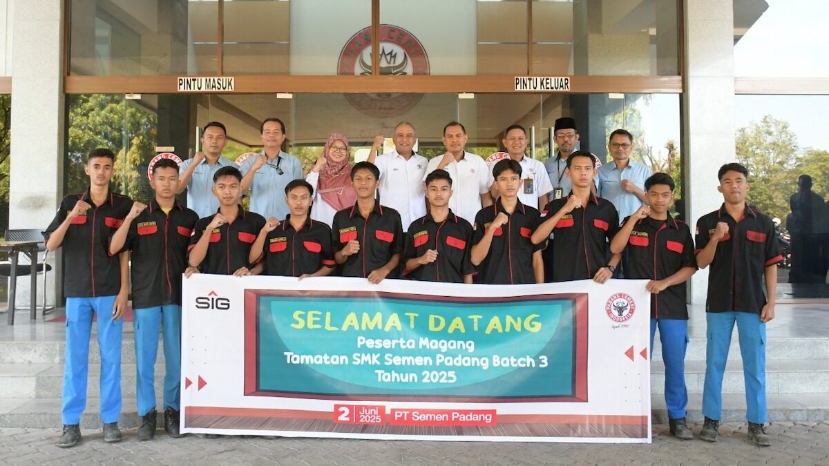 Program magang bersertifikat di Semen Padang. (dok. istimewa)