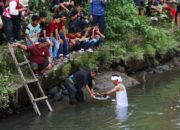 Prosesi Maambiak Tanah Awali Rangkaian Acara Pesona Budaya Hoyak Tabuik Piaman 2025