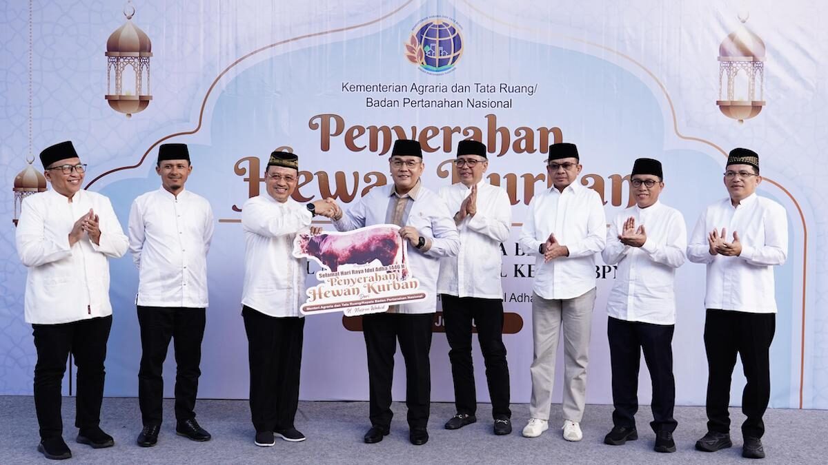 Prosesi penyerahan hewan kurban Kementerian ATR/BPN. (dok. istimewa)