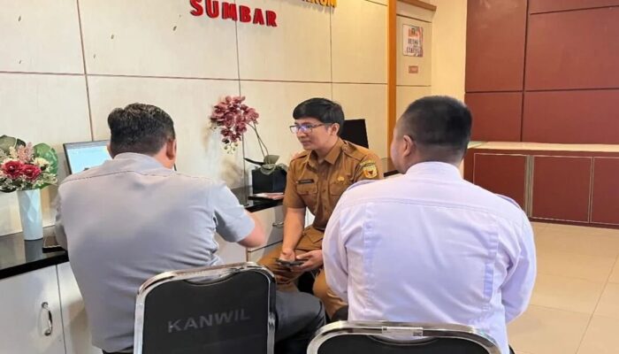 Lindungi Kekayaan Intelektual, Kemenkum Sumbar Bantu Pemkab Tanah Datar Daftarkan Merek UMKM