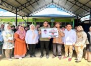 Andre Rosiade Salurkan Beasiswa PIP untuk 120 Siswa SMPN 20 Padang