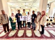 Andre Rosiade Salurkan 177 Beasiswa PIP di SMAN 2 Padang