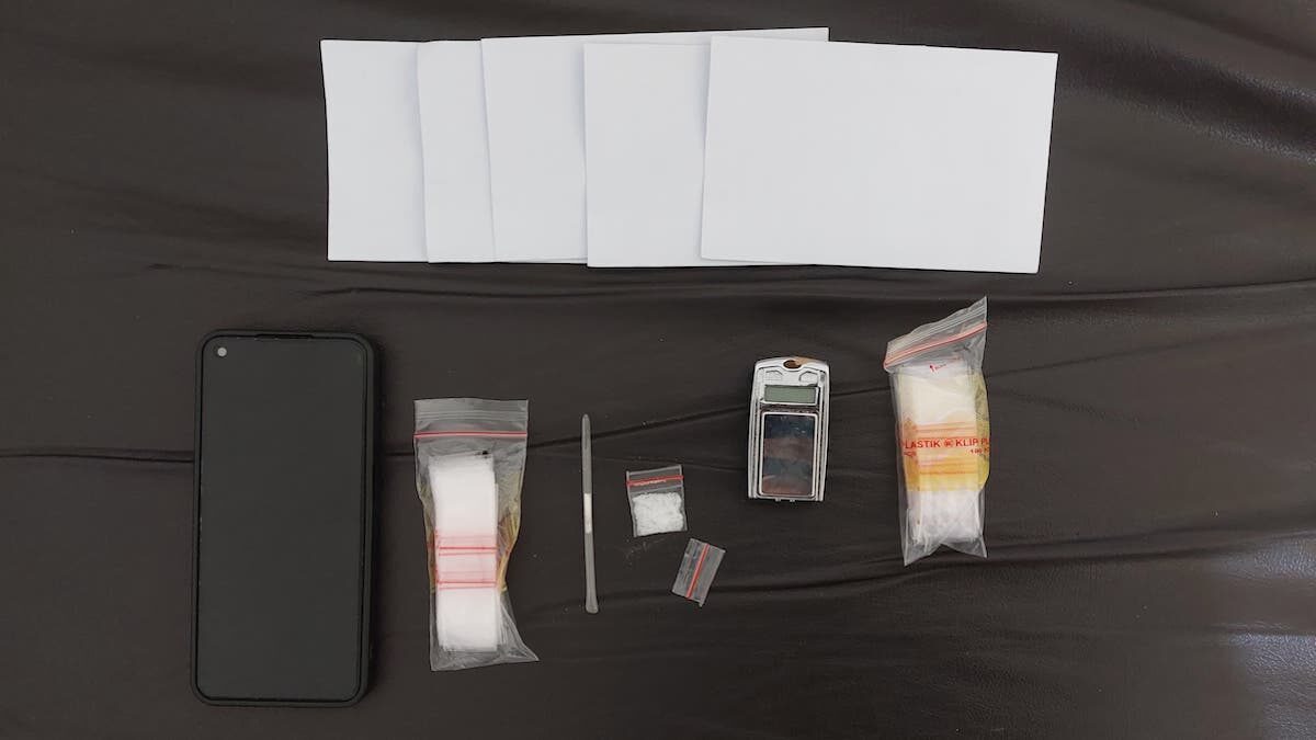 Barang bukti sabu yang didapatkan dari pengedar sabu yang ditangkap Polsek Nanggalo. (dok. istimewa)