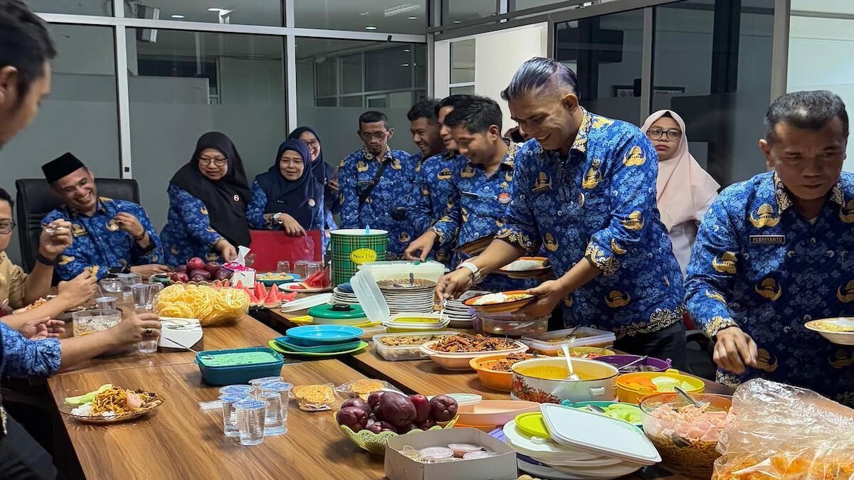 Inovasi yang ditelurkan Kepala Biro Pemerintahan dan Otda Pemprov Sumbar yakni Sarasa atau sarapan pagi bersama. (dok. istimewa)