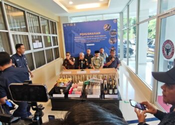 Press rilis pemusnahan BMN Bea Cukai di Wisma Indarung. (dok. Agoes Embun/radarsumbar)