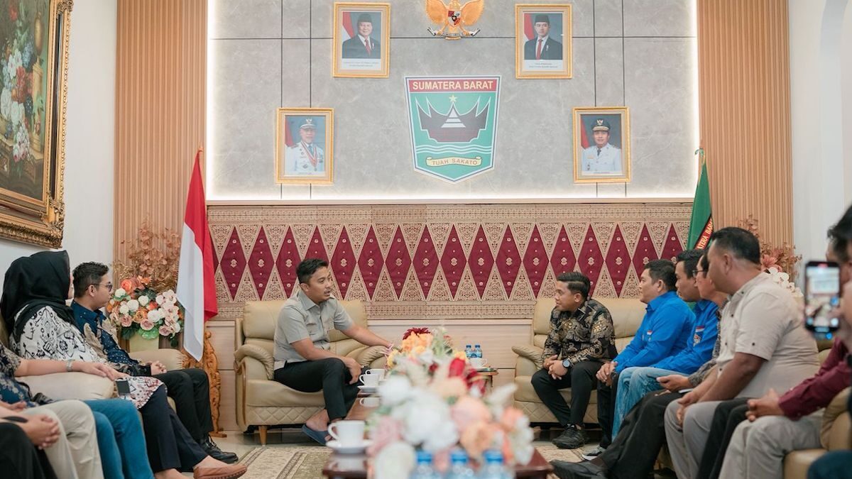 Pertemuan Wagub Vasko dengan Wako Sibolga dan jajaran DPRD. (dok. adpsb)