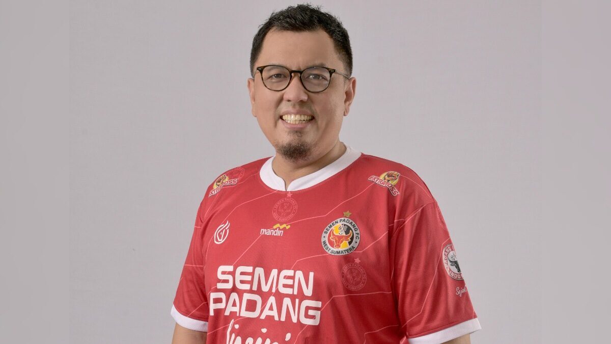 Braditi Moulevey, komisaris Semen Padang FC. (dok. istimewa)