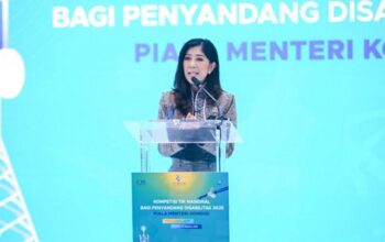 Menteri Komunikasi dan Digital Meutya Hafid dalam acara Penganugerahan Kompetisi TIK Nasional bagi Penyandang Disabilitas Tahun 2025 di Hotel Sari Pacific, Jakarta Pusat, Jumat (22/8/2025) menegaskan kompetisi ini membawa semangat inklusivitas bahwa teknologi adalah milik semua, bukan hanya sebagian kelompok. (Foto: Dok Kemkomdigi)