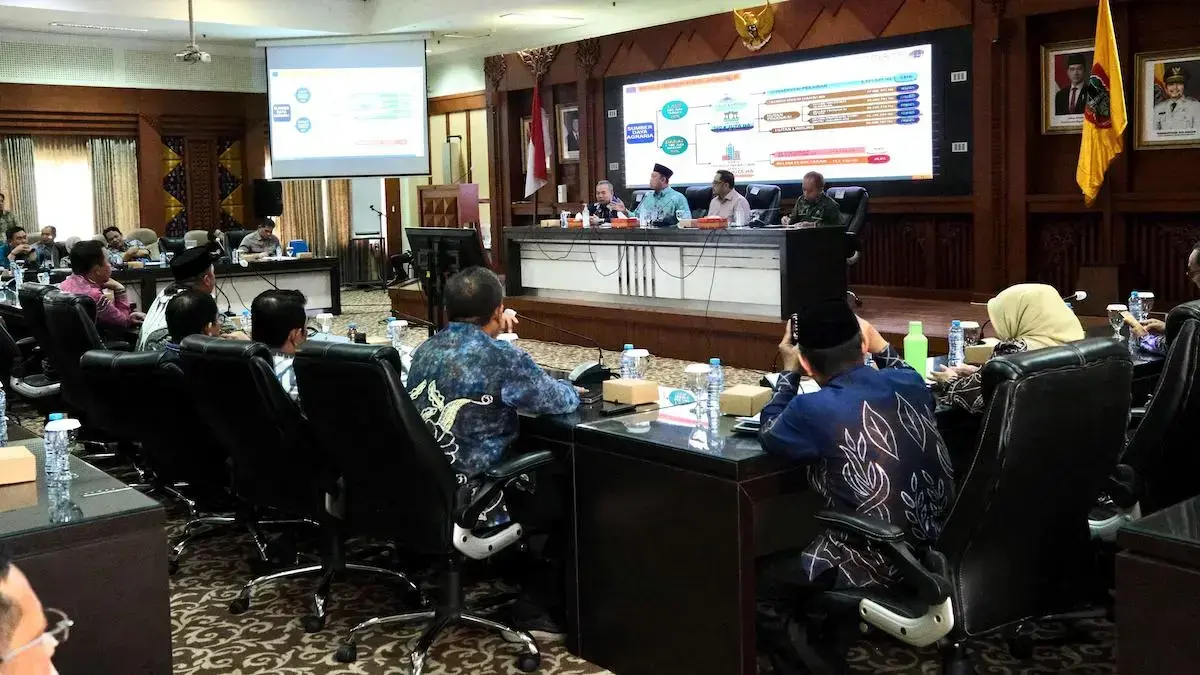 Rapat koordinasi (Rakor) Kementerian ATR/BPN dengan Pemda se-Kalsel. (dok. istimewa)