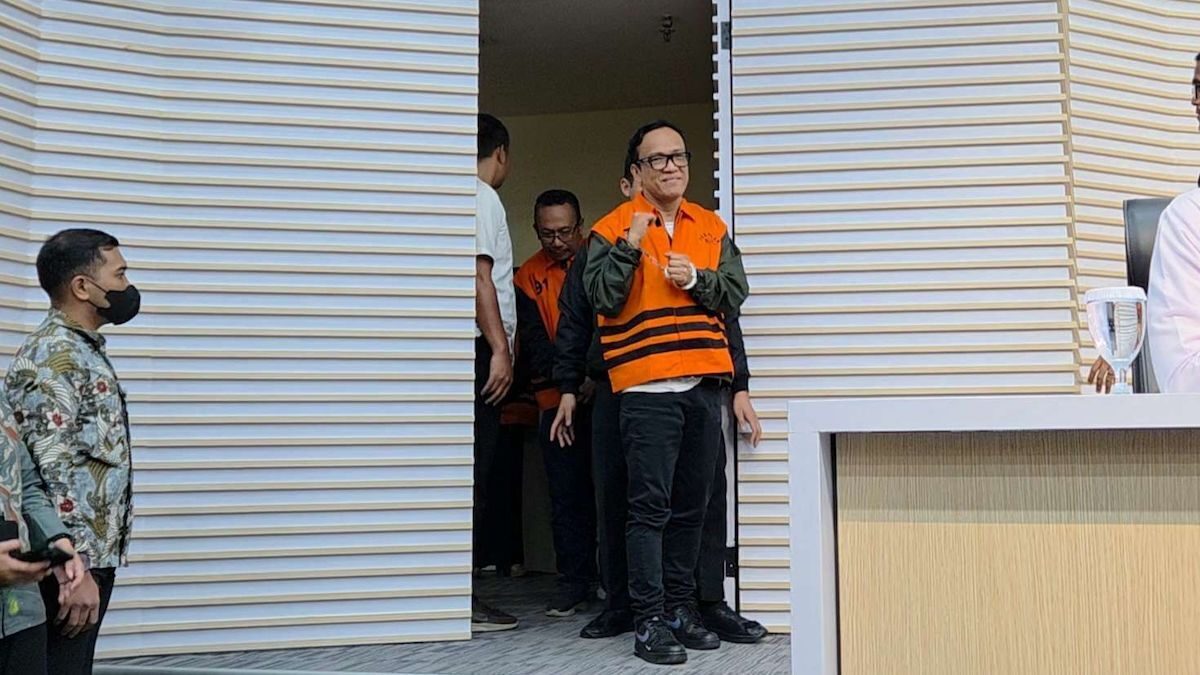 Wamenaker resmi jadi tersangka korupsi dan berompi oranye. (dok. istimewa)