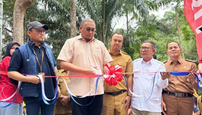 Tak Omon-omon, Andre Rosiade Resmikan Tower Telkomsel di Silongo Sijunjung