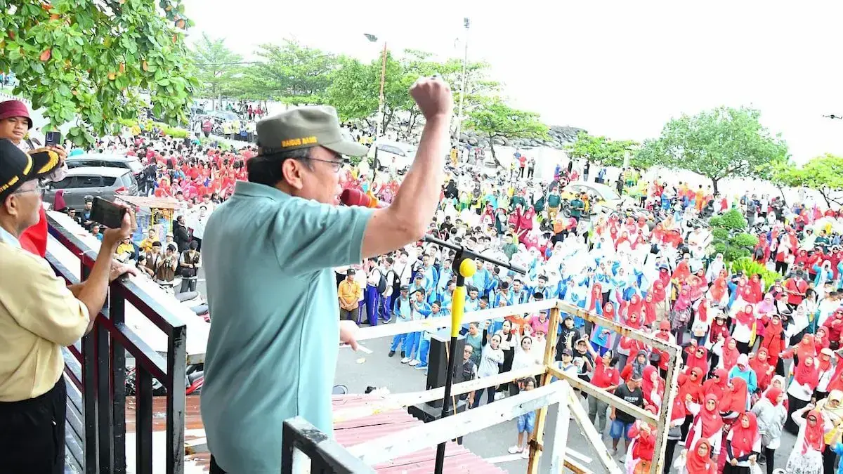 Acara goro massal yang digelar Pemko Padang. (dok. Prokopim)