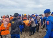 Diduga Terseret Ombak, Jenazah Pria Asal Tangerang Ditemukan di Pantai Ujung Batu