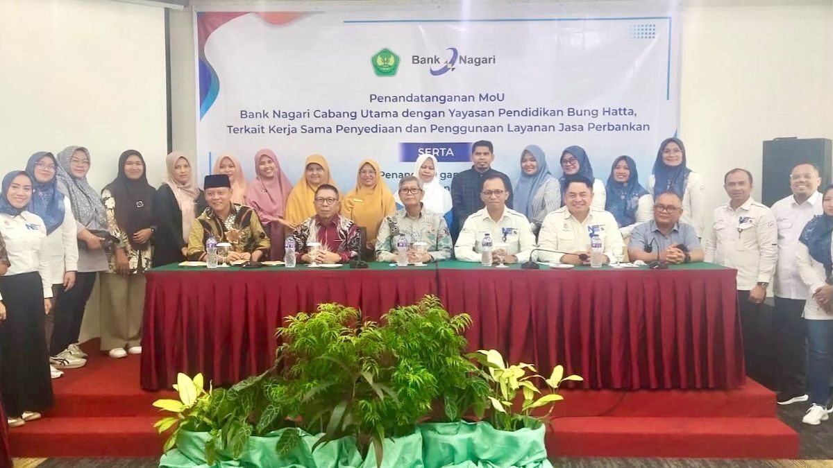 Penandantanganan MoU antara Yayasan Bung Hatta dan Bank Nagari. (dok. Bank Nagari)
