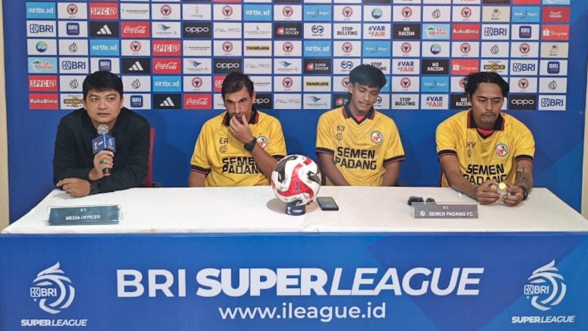 Prematch press conference Semen Padang FC vs PSM Makasar. (dok. Radarsumbar.com)