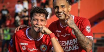 Selebrasi Felipe Chaby dan Bruno Gomes. (dok. istimewa)