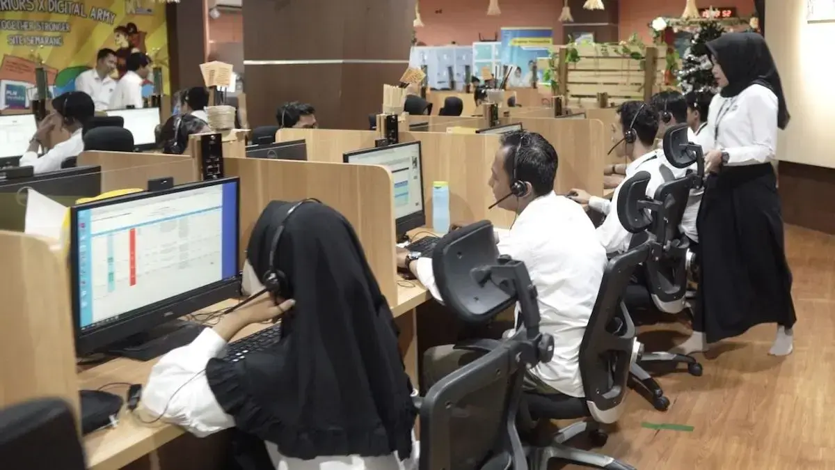Suasana di kantor contact center (CC) PLN 123. (dok. istimewa)