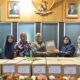 Biro Adpim Pemprov Sumbar serah terima box arsip. (dok. adpsb)