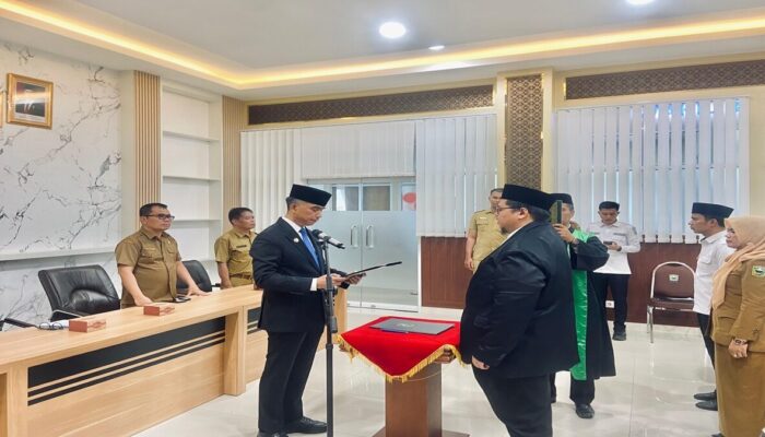 Pemkab Solok Lantik Dico Adhya sebagai Direktur Perumda Solinda, Sekda: Tantangan Besar Menanti!
