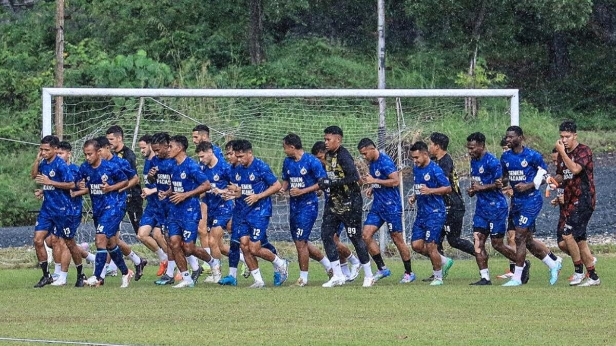 Latihan penggawa Semen Padang FC. (dok. istimewa)