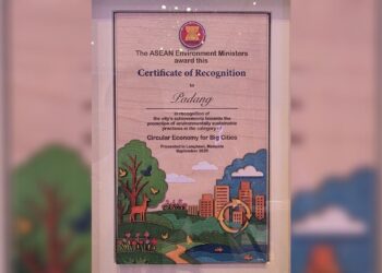Penghargaan untuk Kota Padang dari ASEAN ESC Award 2025. (dok. istimewa)