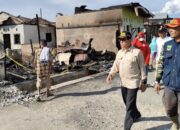 Pemprov Sumbar Salurkan 317 Kilogram Beras untuk Korban Kebakaran Pasa Gadang