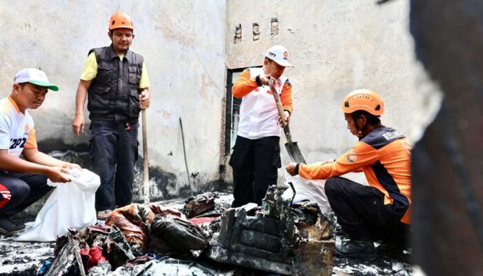 PKS Padang Buka Posko dan Bantu Korban Kebakaran di Pasa Gadang