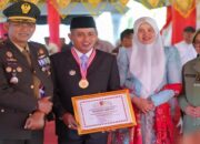 Bupati Solok Terima Penghargaan pada HUT Ke-80 TNI di Padang