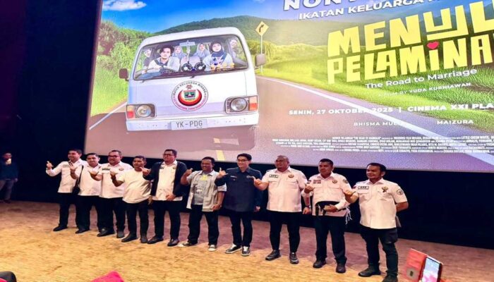 Seribu Perantau Ikut Nobar “Menuju Pelaminan” DPP IKM, Andre Rosiade: Kalau ada Film Minang lagi, Kita Ramaikan