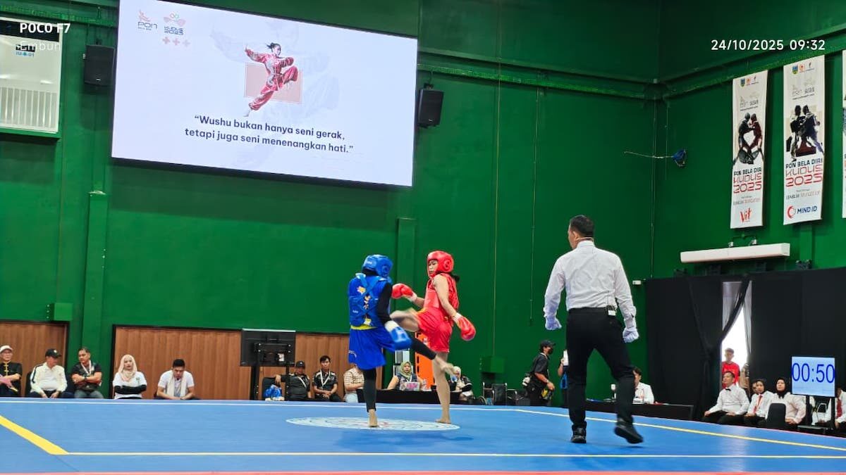 Atlet Sumbar yang bertarung di hari pertama laga cabor wushu PON Beladiri 2025. (dok. Humas KONI)