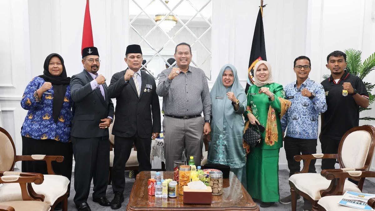 Lima ASN Pemko Pariaman ikut kontingen Sumbar di PORNAS KORPRI 2025. (dok. istimewa)