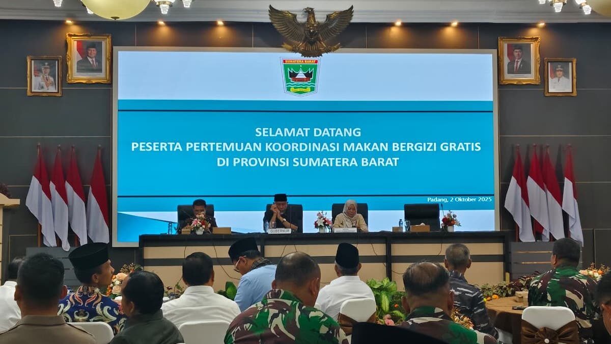 Rapat koordinasi MBG di Sumbar. (dok. adpsb)
