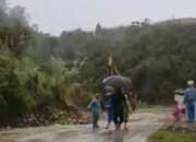 Jalur Solok–Solok Selatan kembali Dibuka Setelah Tertutup Longsor