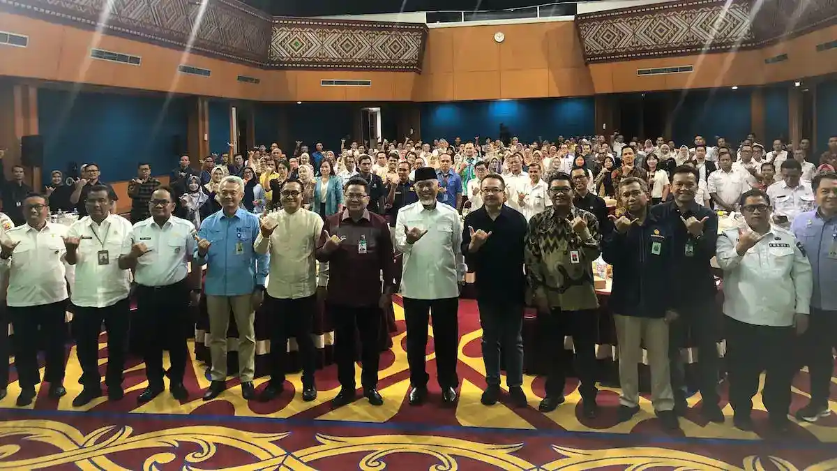 Gubernur Mahyeldi hadir di acara Bank Indonesia. (dok. istimewa)
