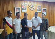 Ketua KONI Sumbar Serahkan SK Pengurus KONI Pesisir Selatan Periode 2025–2029