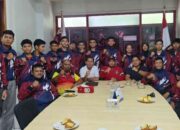 Ketua Umum KONI Sumbar Lepas Atlet Kickboxing ke Kejurnas 2025 di Bekasi