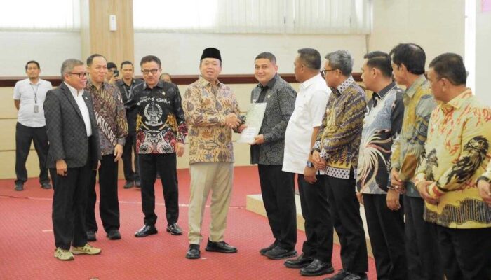 Percepat Sertifikasi, Menteri Nusron Imbau Kepala Daerah Se-Sulsel Ringankan BPHTB bagi Masyarakat