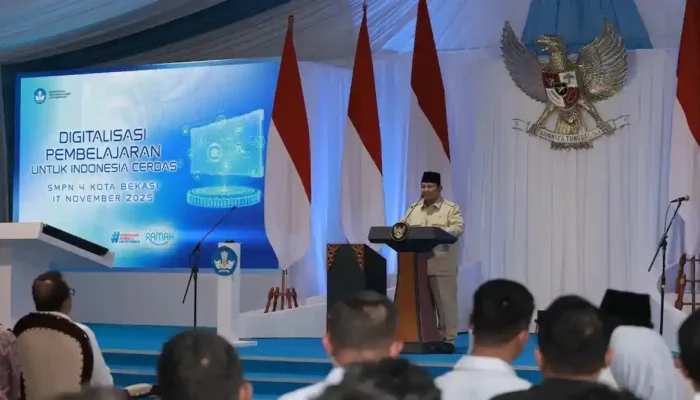 Tahun Depan, Presiden Prabowo Targetkan 1 Juta Panel Interaktif Dipasang di Sekolah