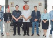 RCEO BRI Padang Riza Pahlevi silaturahmi dengan Kajati Sumbar. (dok. istimewa)