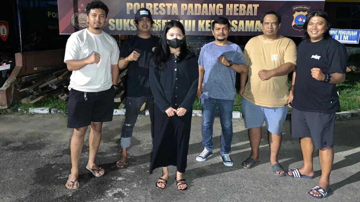 Wanita muda terlibat kasus pencurian di Padang dan diamankan Tim Klewang. (dok. istimewa)