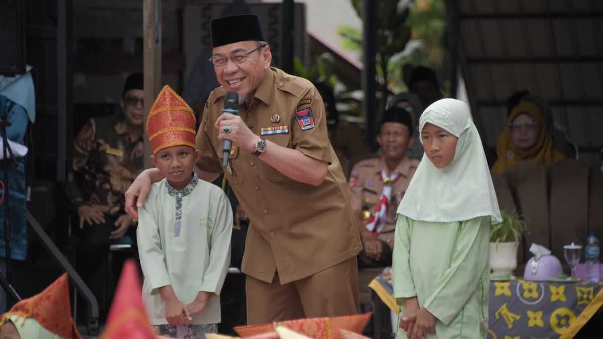 Wawako Maigus Nasir menghadiri expo pendidikan di SDN 13 Batu Gadang. (dok. istimewa)