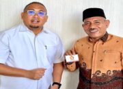 Bupati Limapuluh Kota Safni Sikumbang Berlabuh ke Gerindra, KTA Diserahkankan Andre Rosiade