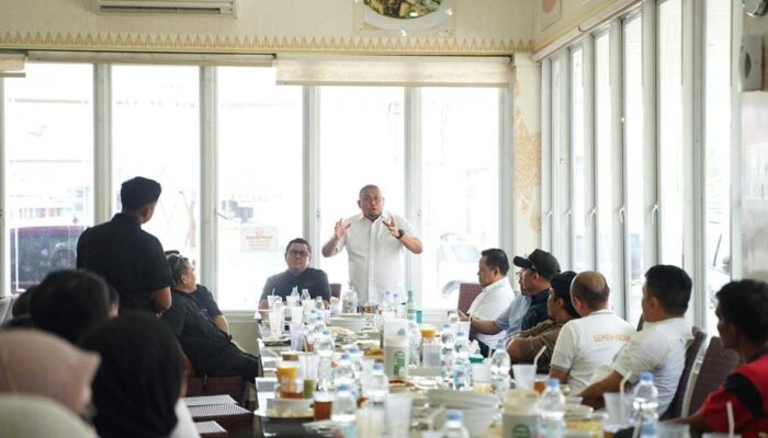 Berdialog dengan Suporter, Andre Rosiade: Semen Padang FC Bertekad Keluar dari Zona Degradasi Jelang Pertengahan Musim