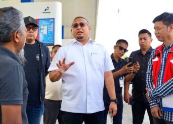 Andre Rosiade Sidak Kondisi Solar di Sumbar, Pastikan Stok Aman